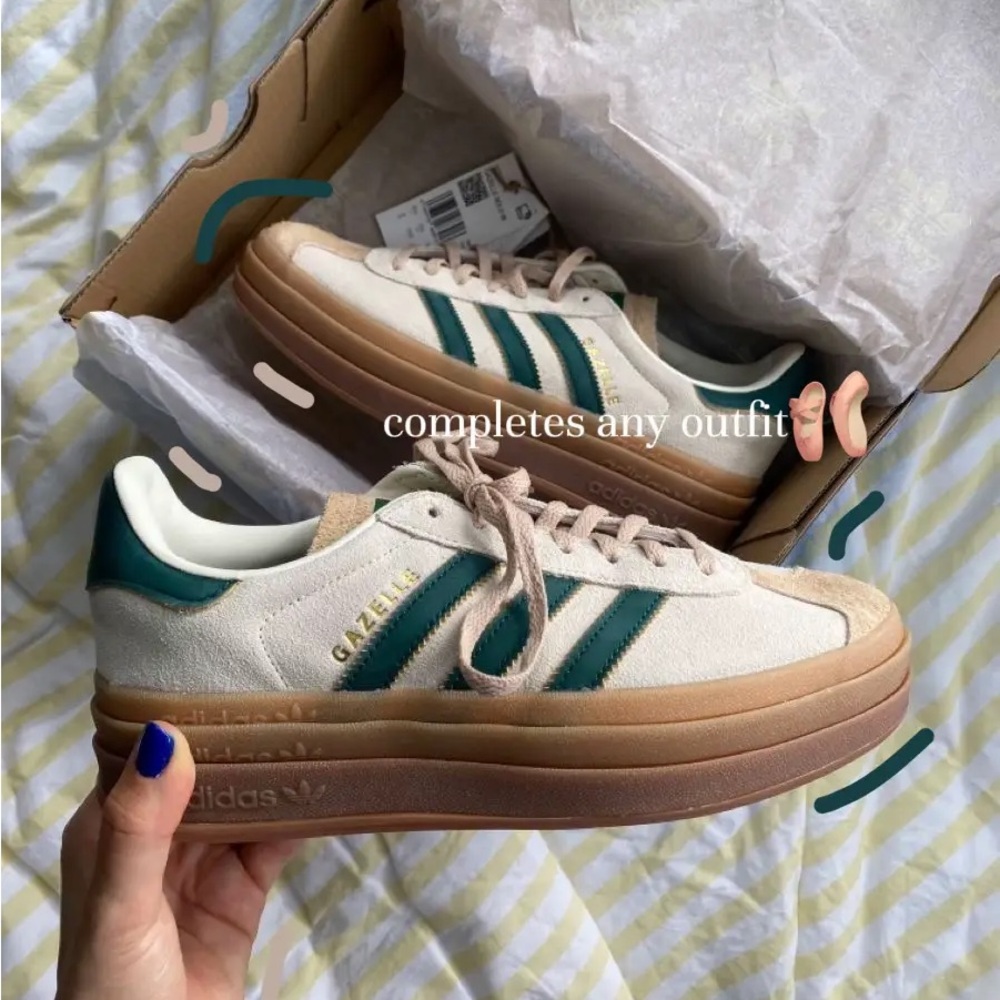adidas Gazelle Bold
Magic Beige Collegiate Green (Women's)